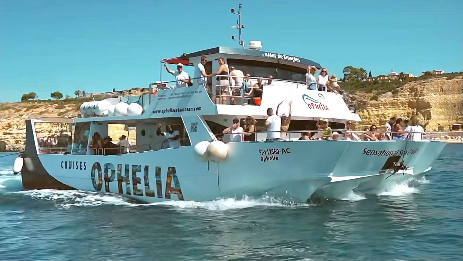Catamaran Ophelia